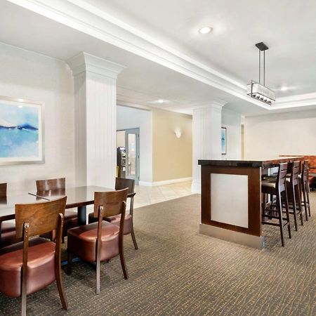 Best Western Plus Appleton Airport Mall Hotel Luaran gambar
